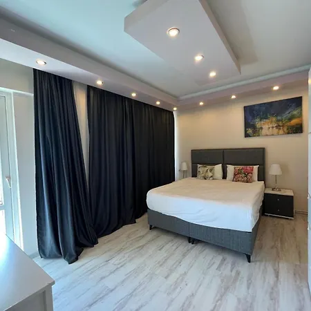 Lara Park Suits Comfort *