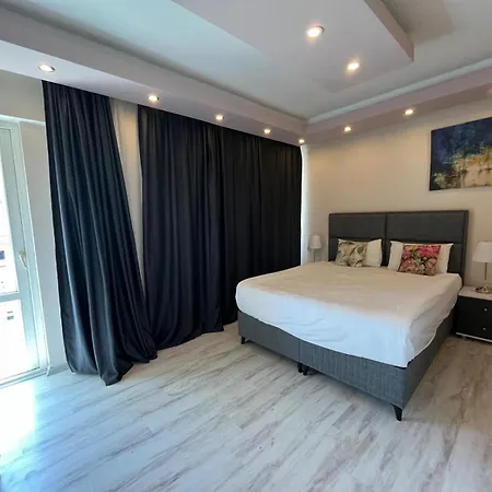 Lara Park Suits Comfort Apartment